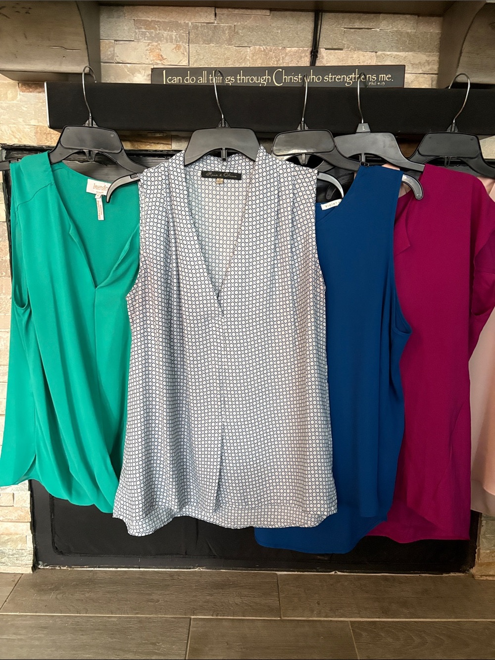 Laundry By Shelli Segal Sleeveless Dot-Print V-Neck Blouse - White & Blue